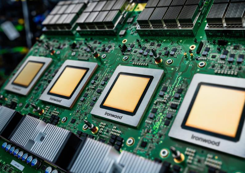 谷歌揭露新一代AI芯片 運算能力超最大超級電腦24倍